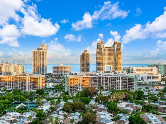 2-bedroom condo for sale in Hallandale Beach - 2500 Parkview Dr 2102 - MondialRealty