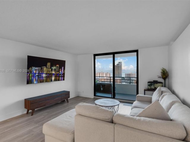 2-bedroom condo for sale in Hallandale Beach - 2500 Parkview Dr 2102 - MondialRealty