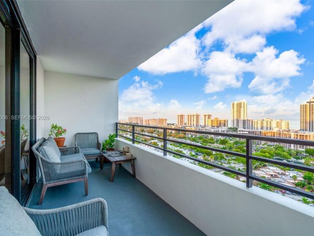2-bedroom condo for sale in Hallandale Beach - 2500 Parkview Dr 2102 - MondialRealty