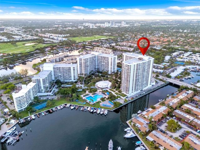 2-bedroom condo for sale in Hallandale Beach - 2500 Parkview Dr 2102 - MondialRealty
