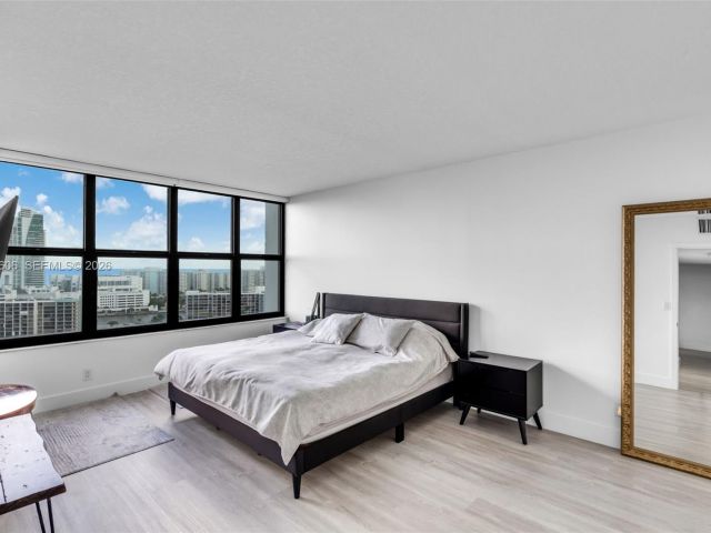 2-bedroom condo for sale in Hallandale Beach - 2500 Parkview Dr 2102 - MondialRealty