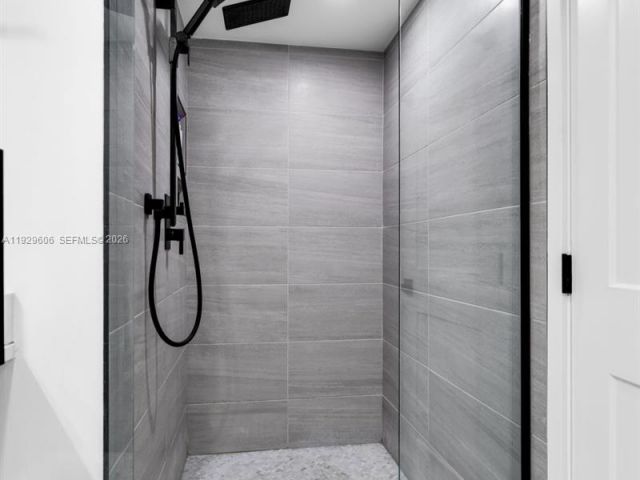 2-bedroom condo for sale in Hallandale Beach - 2500 Parkview Dr 2102 - MondialRealty