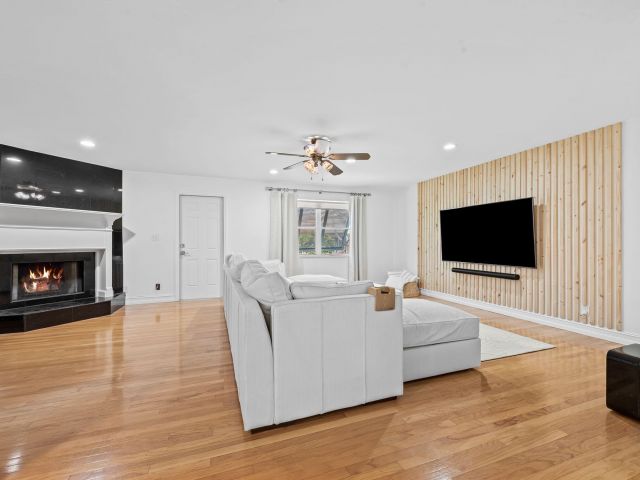 Home for sale at 27 NE 16th Avenue - photo 6893287