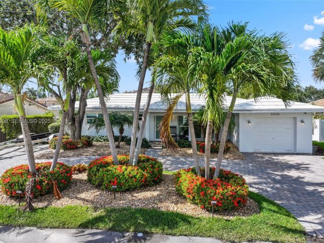 3-bedroom home for sale in Pompano Beach - 2448 SE 9th St - MondialRealty