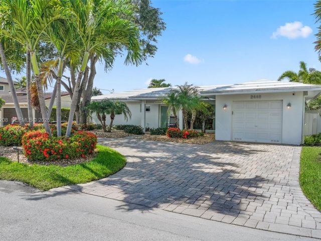 3-bedroom home for sale in Pompano Beach - 2448 SE 9th St - MondialRealty