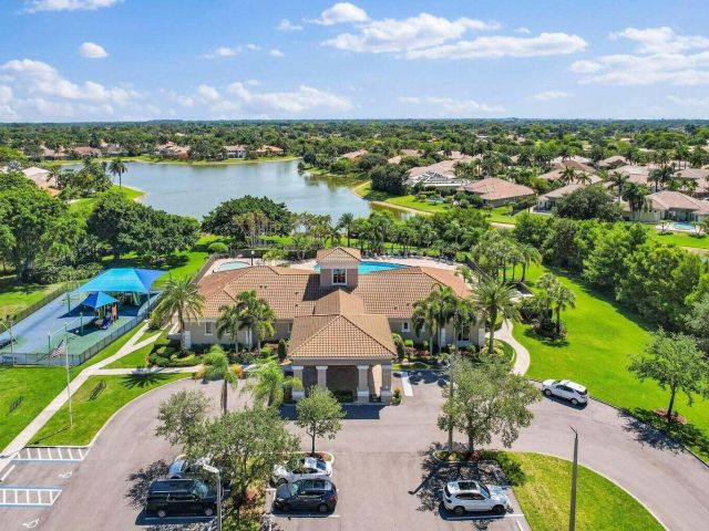 Home for rent at 12919 Hyland Circle - photo 6894308