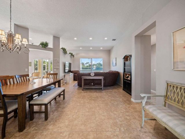 Home for rent at 12919 Hyland Circle - photo 6894320