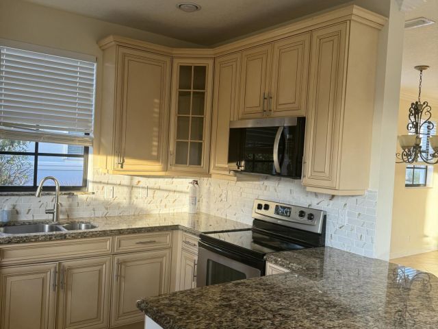 Home for rent at 168 W Astor Circle - photo 6892178