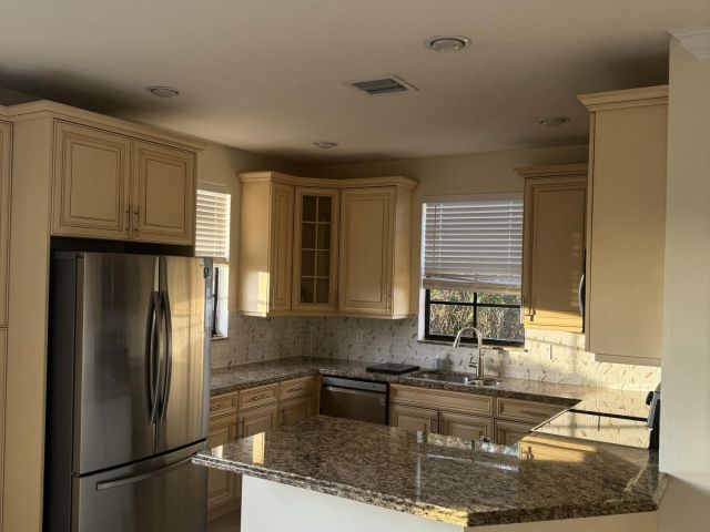 Home for rent at 168 W Astor Circle - photo 6892179