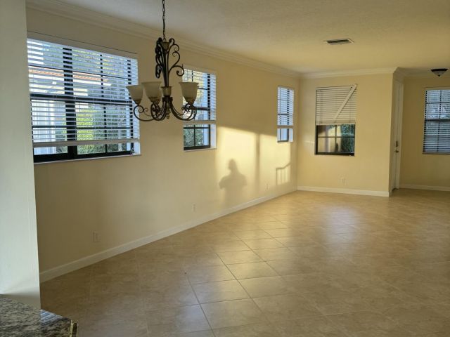 Home for rent at 168 W Astor Circle - photo 6892181