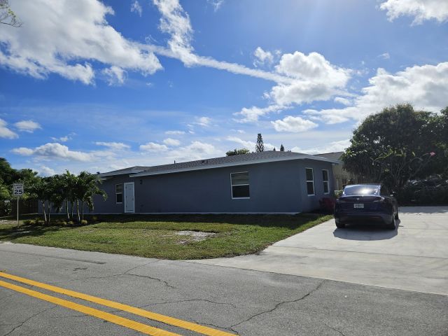 Home for rent at 100 Dover Street - photo 6918586