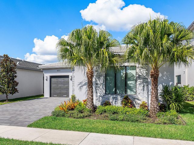 Home for sale at 8233 Essex Country Club Drive - photo 6901402