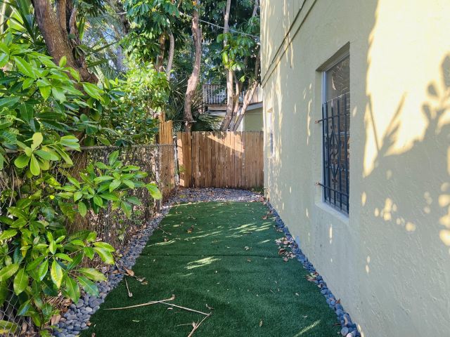 Home for rent at 3319 S Olive Avenue - photo 6917109