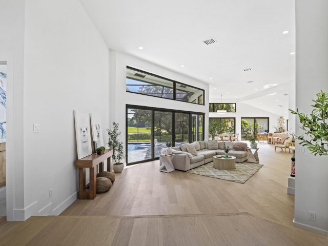 Home for sale at 17902 Milburn Way - photo 6901019