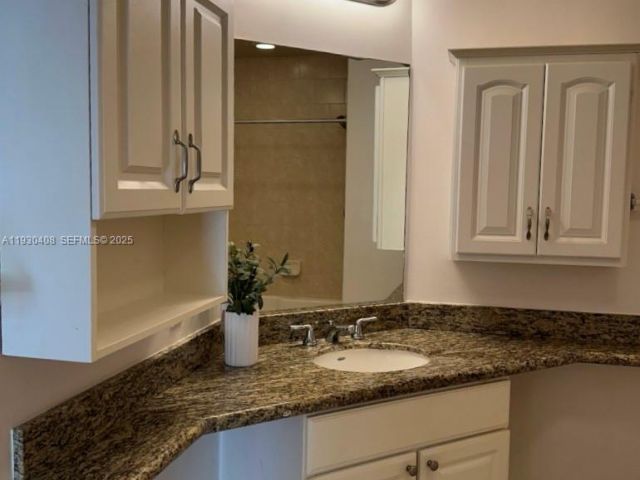 Apartment for sale  Unit #418 - photo 7432930