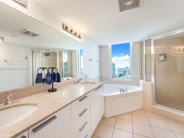 Apartment for rent  Unit #2407 - photo 6897283