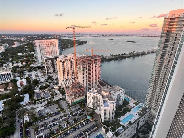 Apartment for rent  Unit #604 - photo 7427780