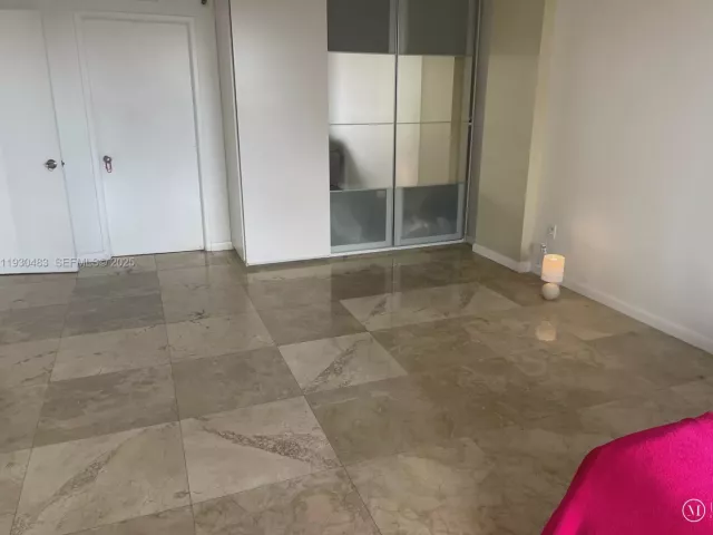 3-bedroom condo for rent in Sunny Isles Beach - 210 174th St 419 - MondialRealty