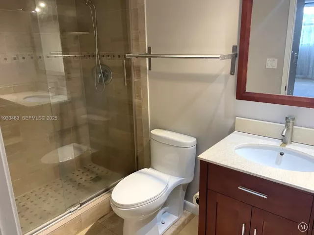 3-bedroom condo for rent in Sunny Isles Beach - 210 174th St 419 - MondialRealty