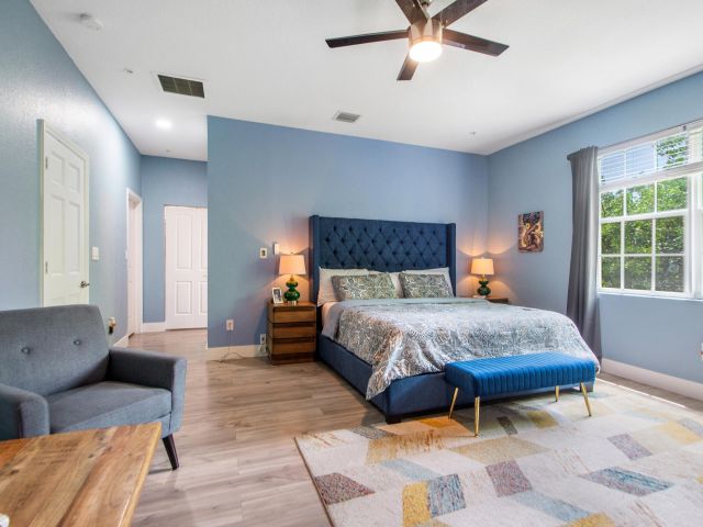 Home for rent at 148 SW 7th Court - photo 6897181