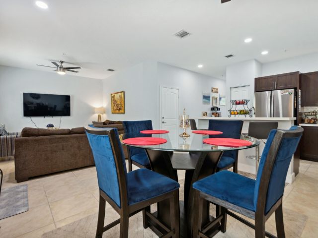 Home for rent at 148 SW 7th Court - photo 6897184