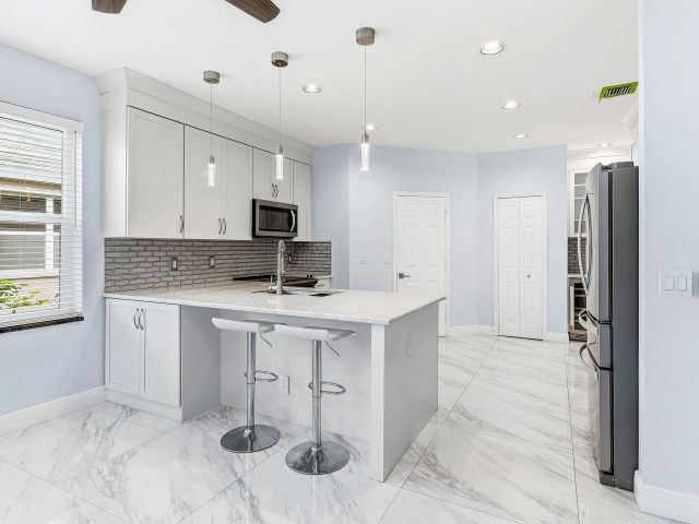 Home for rent at 12403 Cascades Pointe Drive - photo 6897118