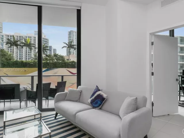 2-bedroom condo for sale in Miami - 501 NE 31st St 307 - MondialRealty