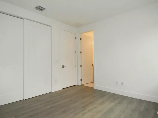 4-bedroom home for rent in Fort Lauderdale - 1435 SW 23rd Street - MondialRealty