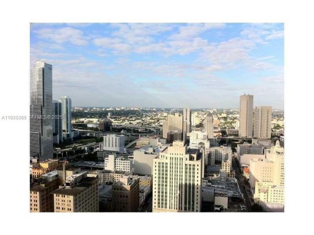 Apartment for sale  Unit #4105 - photo 6897272