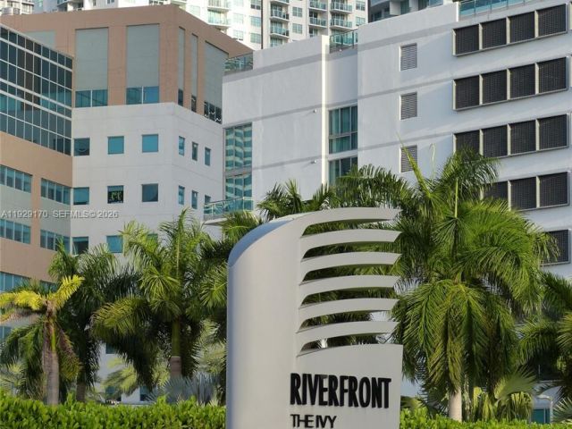 1-bedroom condo for rent in Miami - 90 SW 3rd St 1110 - MondialRealty