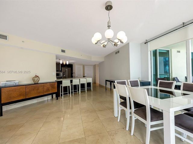 Apartment for sale  Unit #1-1006 - photo 6900539