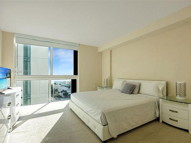 Apartment for sale  Unit #1-1006 - photo 6900541