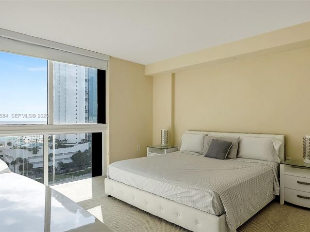 Apartment for sale  Unit #1-1006 - photo 6900544