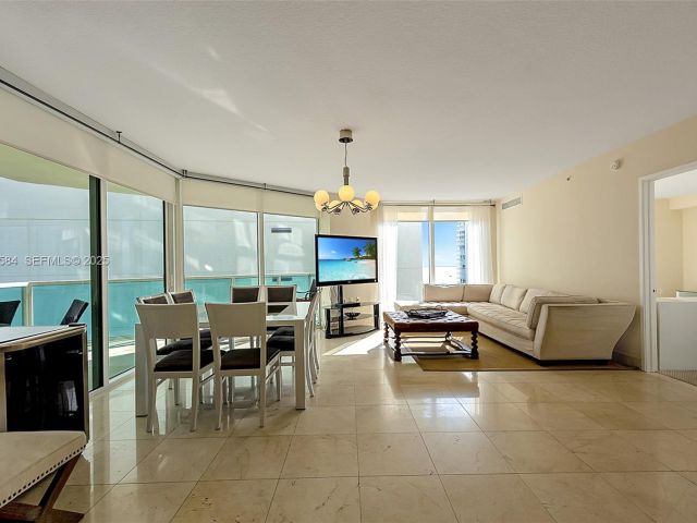 Apartment for sale  Unit #1-1006 - photo 6900546