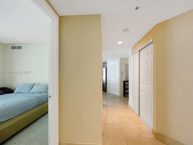 Apartment for sale  Unit #1-1006 - photo 6900548