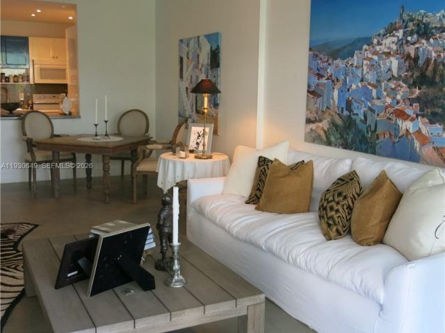 Apartment for rent  Unit #102 - photo 6902001