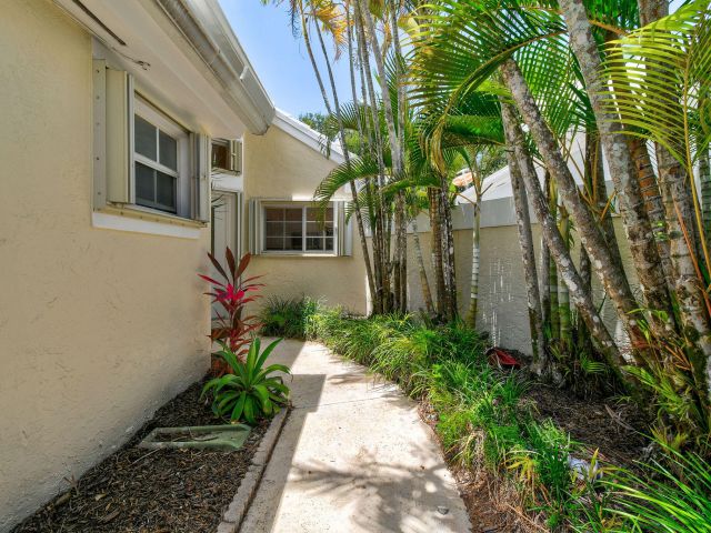 Home for sale at 9293 Heathridge Drive - photo 6899243