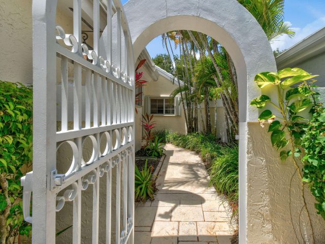 Home for sale at 9293 Heathridge Drive - photo 6899245