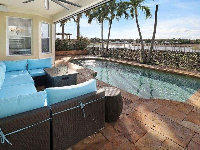 Home for rent at 1119 Avondale Court - photo 6899214