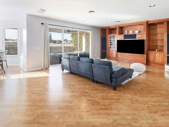 Home for rent at 1119 Avondale Court - photo 6899219