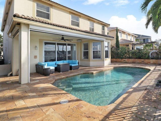 Home for rent at 1119 Avondale Court - photo 6899228