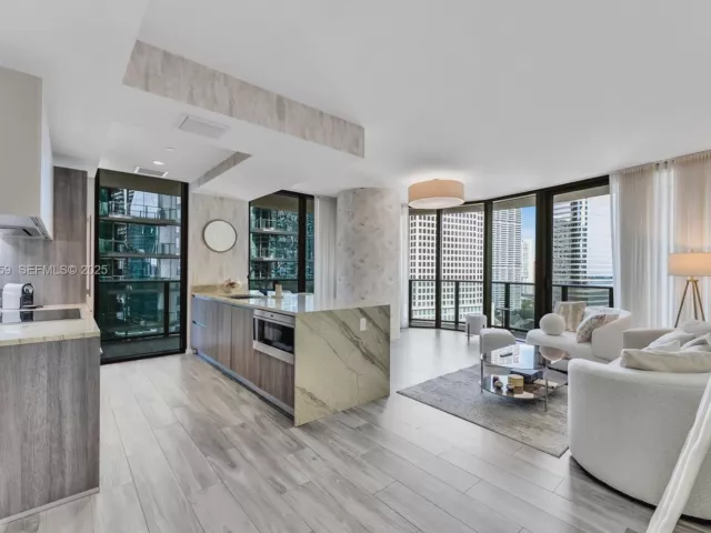 2-bedroom condo for sale in Miami - 801 S Miami Ave 1805 - MondialRealty