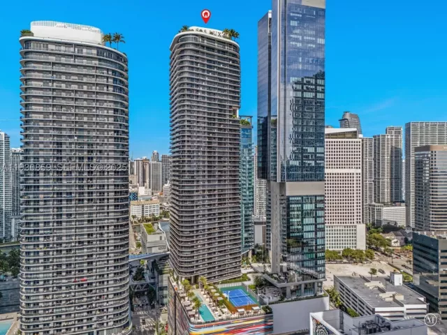 2-bedroom condo for sale in Miami - 801 S Miami Ave 1805 - MondialRealty