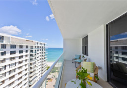 Apartment #20V at Balmoral