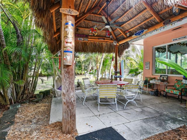 Home for sale at 460 SE 18th Avenue - photo 6901597