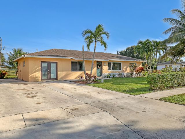 Home for sale at 1476 N Mangonia Drive - photo 6900615