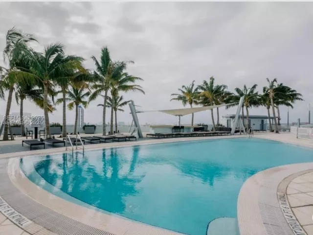 1-bedroom condo for rent in Miami - 900 Biscayne Blvd 3704 - MondialRealty