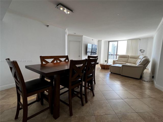 2-bedroom condo for sale in Aventura - 3400 NE 192nd St 2102 - MondialRealty