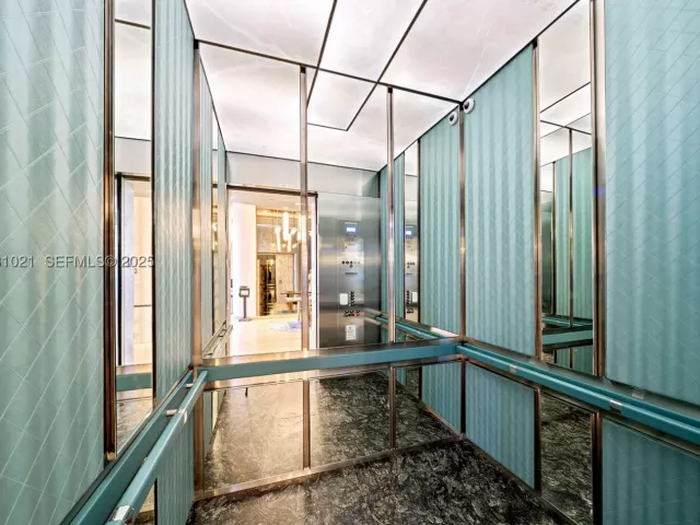 4-bedroom condo for sale in Sunny Isles Beach - 17901 Collins Ave 1002 - MondialRealty