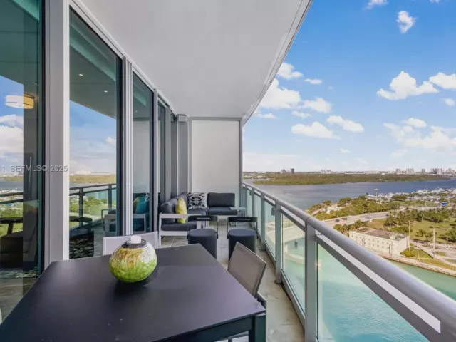 3-bedroom condo for sale in Bal Harbour - 10295 Collins Ave 1704 - MondialRealty